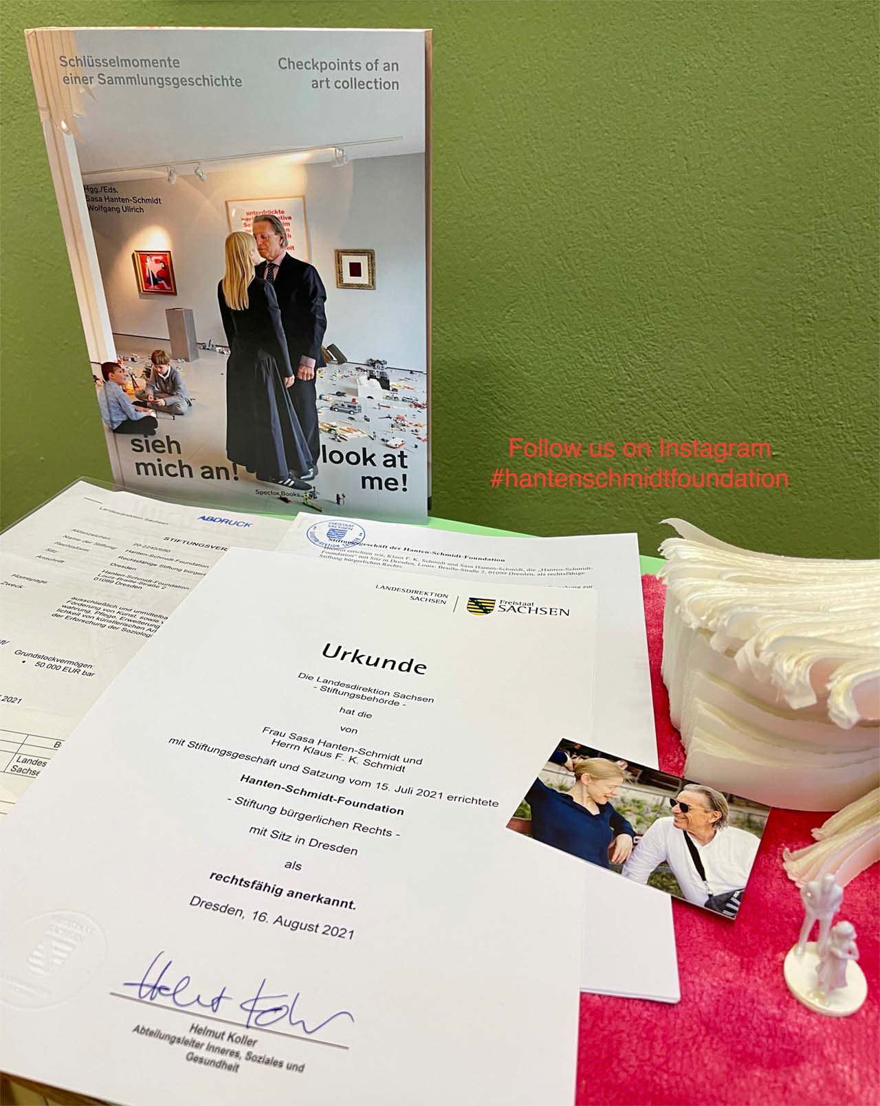 Hanten-Schmidt-Foundation Urkunde